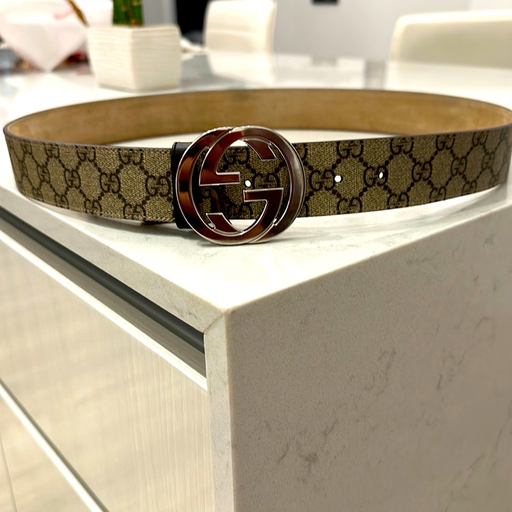 Gucci belt, never worn, Size 32-34 total length 44 inches 110cm, Authentic